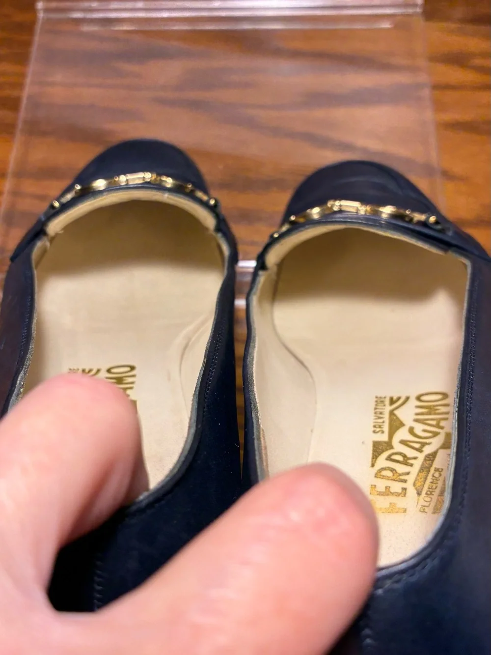Vintage Salvatore Ferragamo Gancini Bit Navy Leather Loafers Pumps Size 7 B
